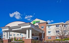 Holiday Inn Express Charlotte Michigan